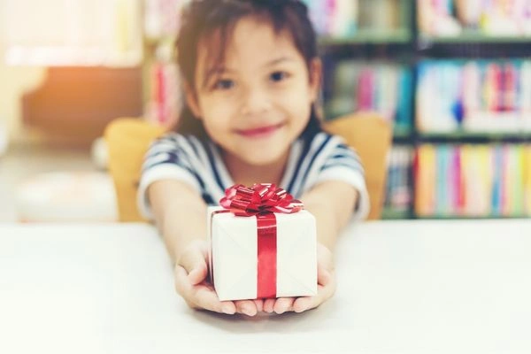 Cool Gadget Gifts for Kids’ Birthdays That Inspire Fun